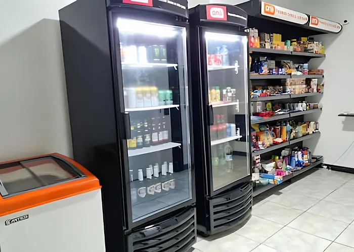 Piscina, Academia e Garagem | Próx. Barigui Apartamento Curitiba, Brasil