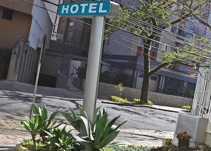 Hotel Ampiezza Curitiba, Brasil