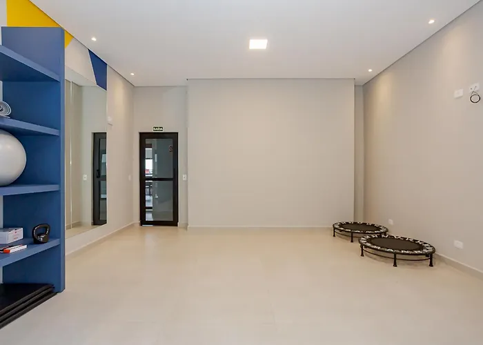 O estiloso no coração da cidade com Piscina e Academia Curitiba, Brasil