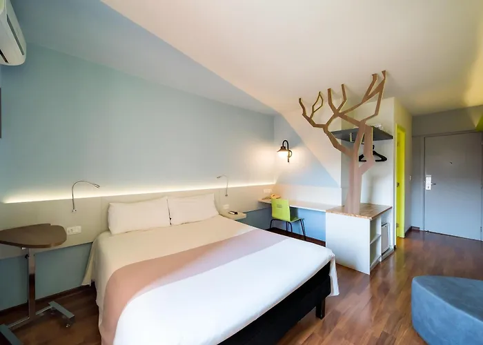 Ibis Styles Curitiba Centro Civico Hotel