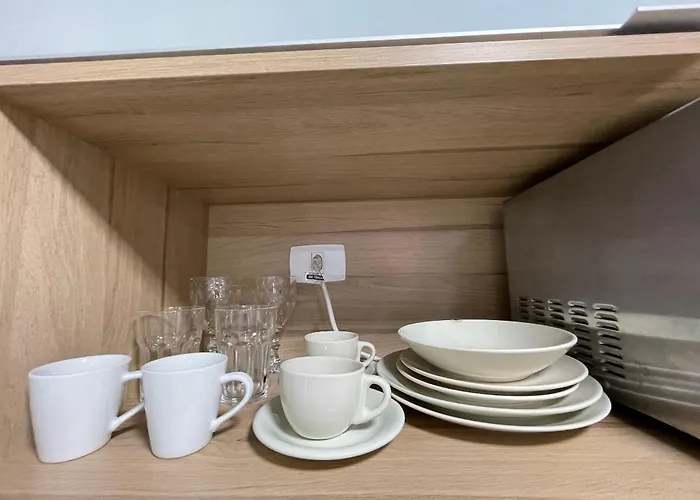Apto Novo Com Ar Condicionado Bem Localizado Curitiba, Brasil