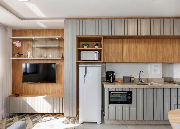 Apartamento ensolarado em condomínio clube Curitiba, Brasil